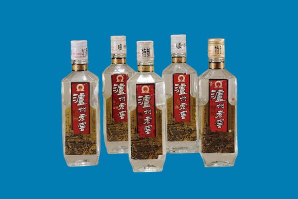 老城区回收老酒